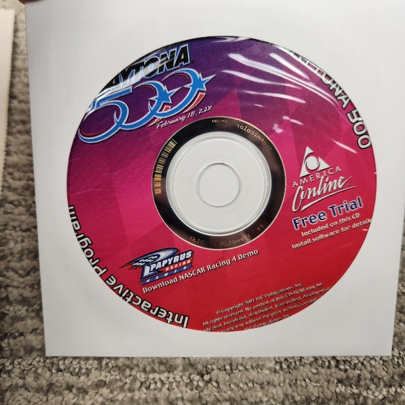 NASCAR 2001 Daytona 500 Race Day Souvenir Program Magazine Poster Newspaper CD - Picture 7 of 8